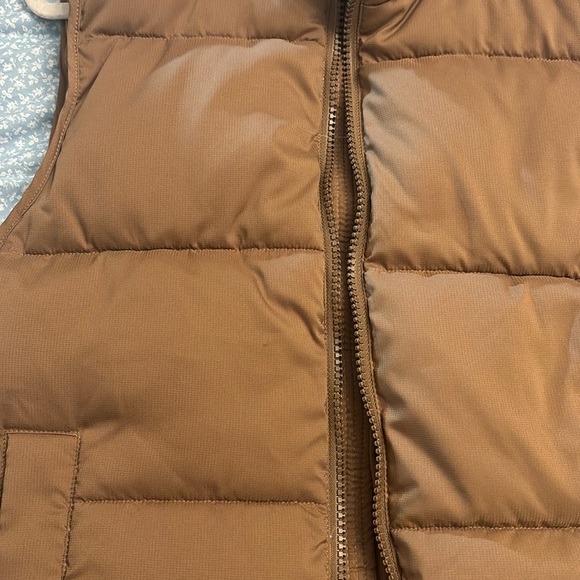 UNISEX Puffer Vest Girlfriend Collective - Coffee, 5 - Picture 4 of 7